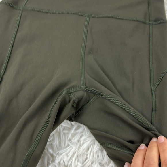 Lululemon In Movement 7/8 Tight *Everlux 25" Dark Olive - Picture 2 of 4